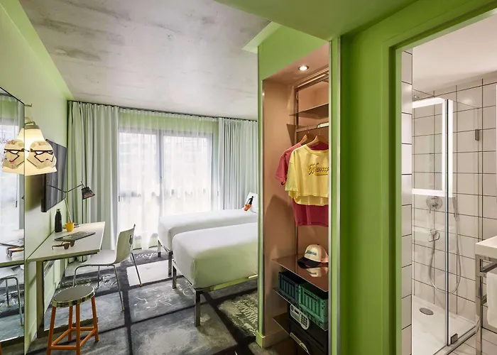 Medium Twin Room